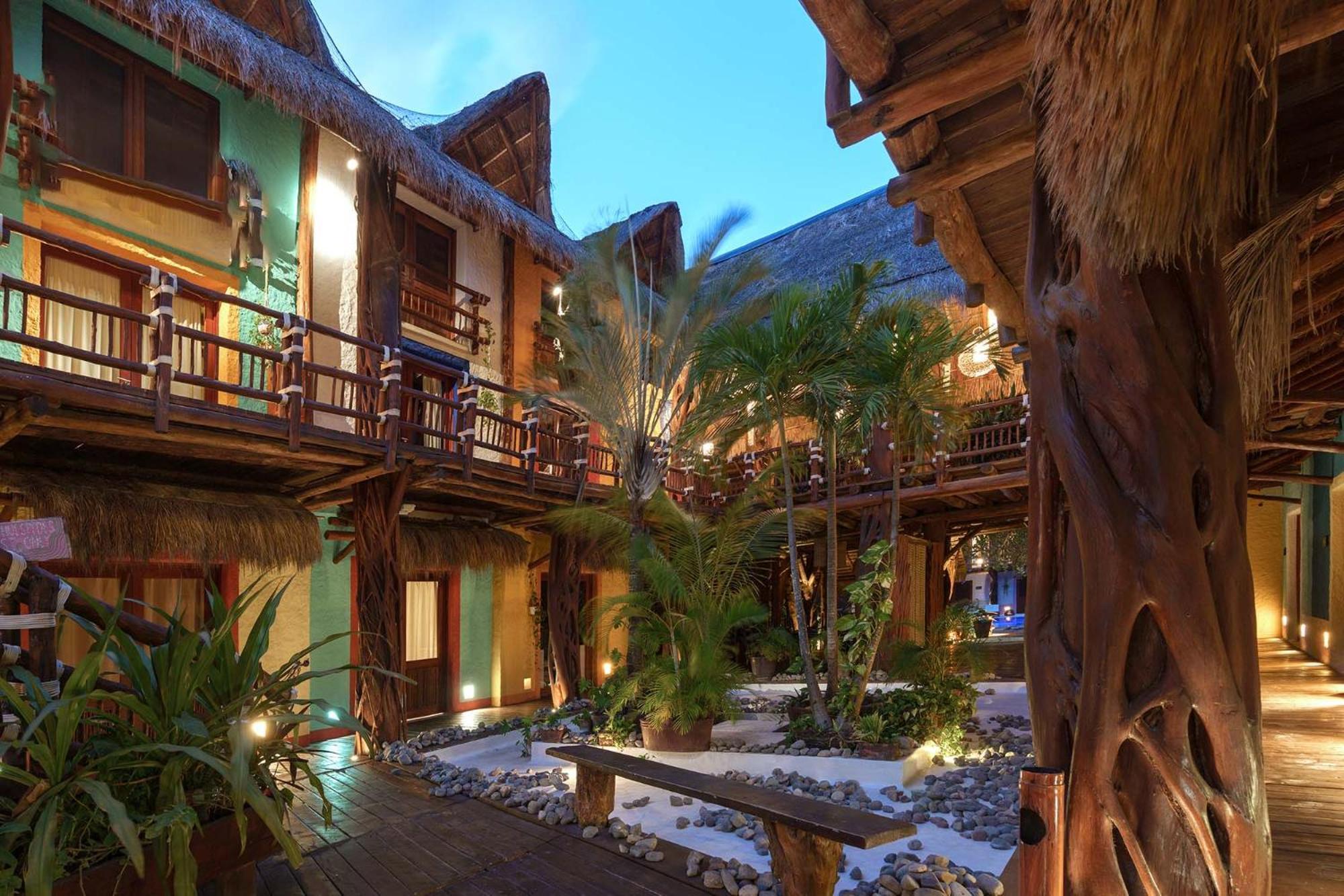 Exe El Pueblito Hotel Isla Holbox Exterior photo